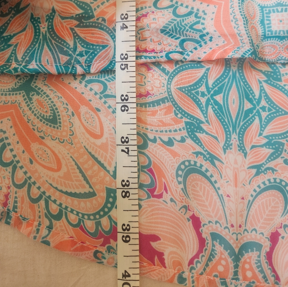 Peach Love California Flowy, lightweight dress with bell sleeves - Picture 5 of 7